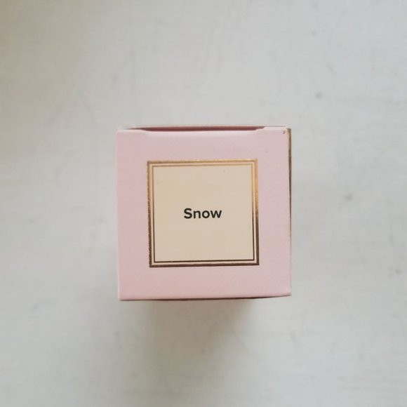 Too Faced Born This Way Natural Finish Foundation - Picture 3 of 4